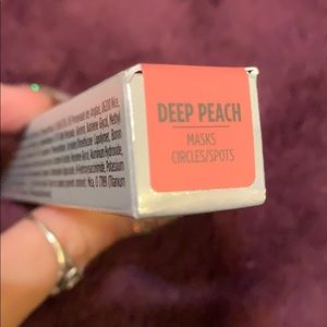 Urban Decay Makeup - NEW urban decay color correcting concealer peach Urban Decay Makeup - NEW urban decay color correcting concealer peach